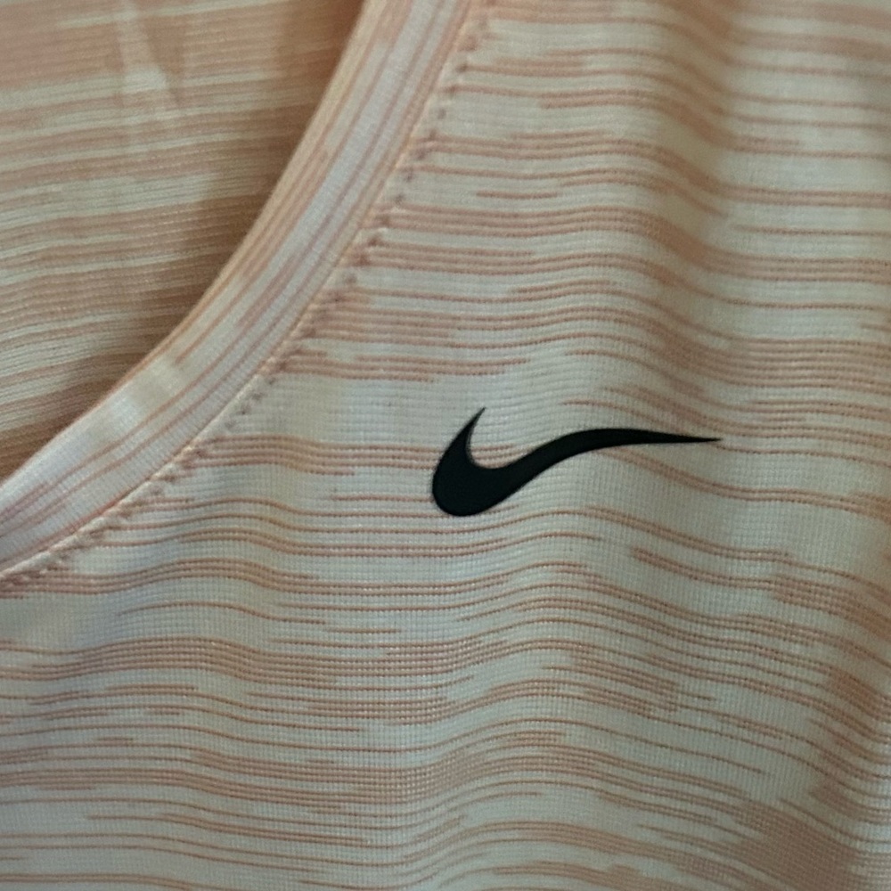 EUC Nike Women's Light Peach and White Dri-FIT Racerback Tank Top, Size Medium - Picture 3 of 5